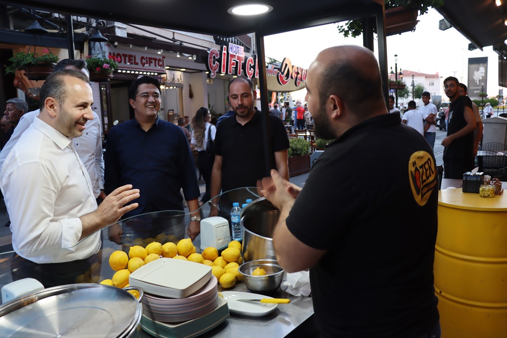 BAŞKAN VEKİLİ TUTUK GENÇLERLE BİR ARAYA GELDİ