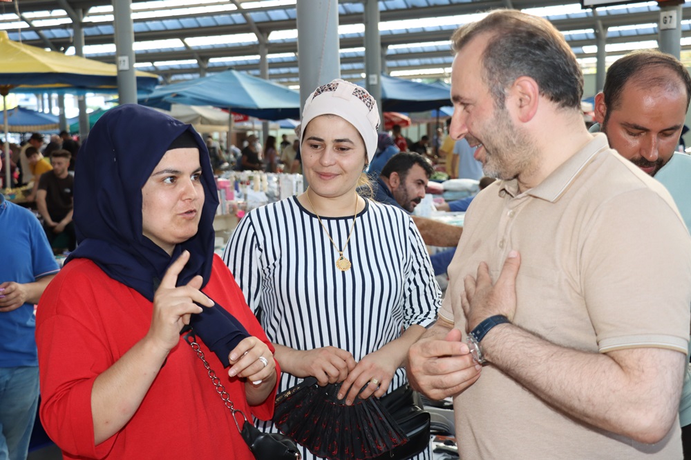 BAŞKAN VEKİLİ TUTUK PAZARCI ESNAFININ TALEBİNİ KISA SÜREDE ÇÖZDÜ