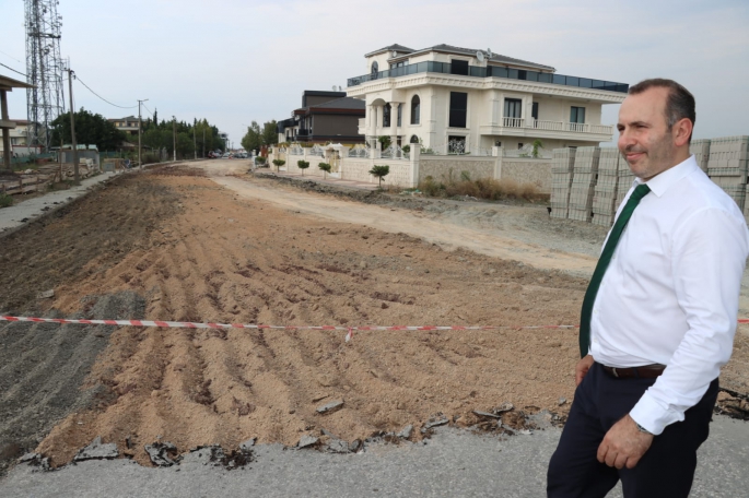 TUTUK, ASFALTLANAN CADDE VE SOKAKLARI TEK TEK GEZDİ