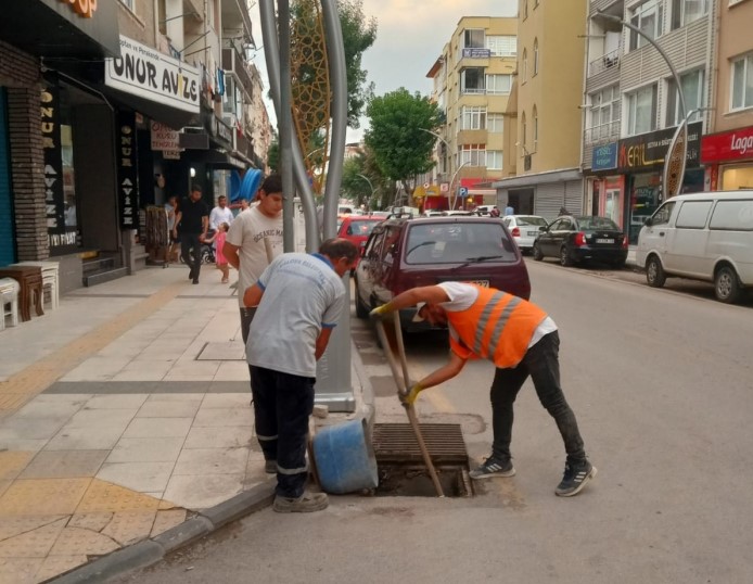 YALOVA BELEDİYESİ’NDEN SAĞANAK YAĞIŞA TEDBİR