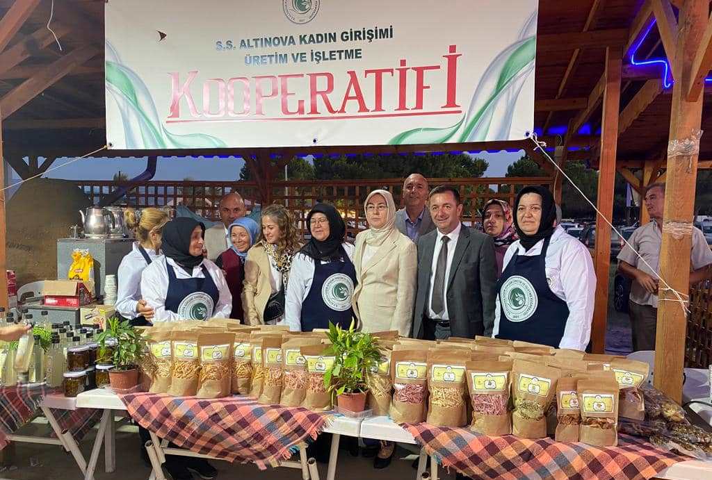 STUDENİCANİ VE TUZİ HEYETLERİ, ALTINOVA’YA HAYRAN KALDI