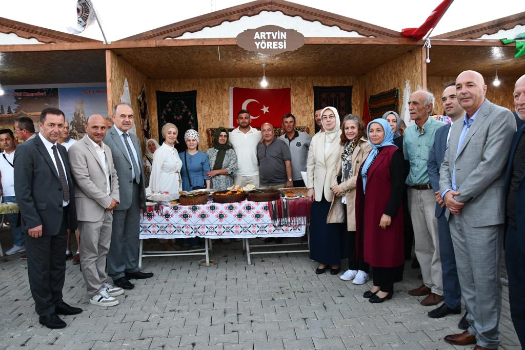 ADINA YAKIŞIR FESTİVAL