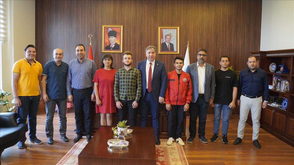 YALOVA ÜNİVERSİTESİNDEN BÜYÜK TEKNOFEST BAŞARISI YALOVA ÜNİVERSİTESİNDEN BÜYÜK TEKNOFEST BAŞARISI