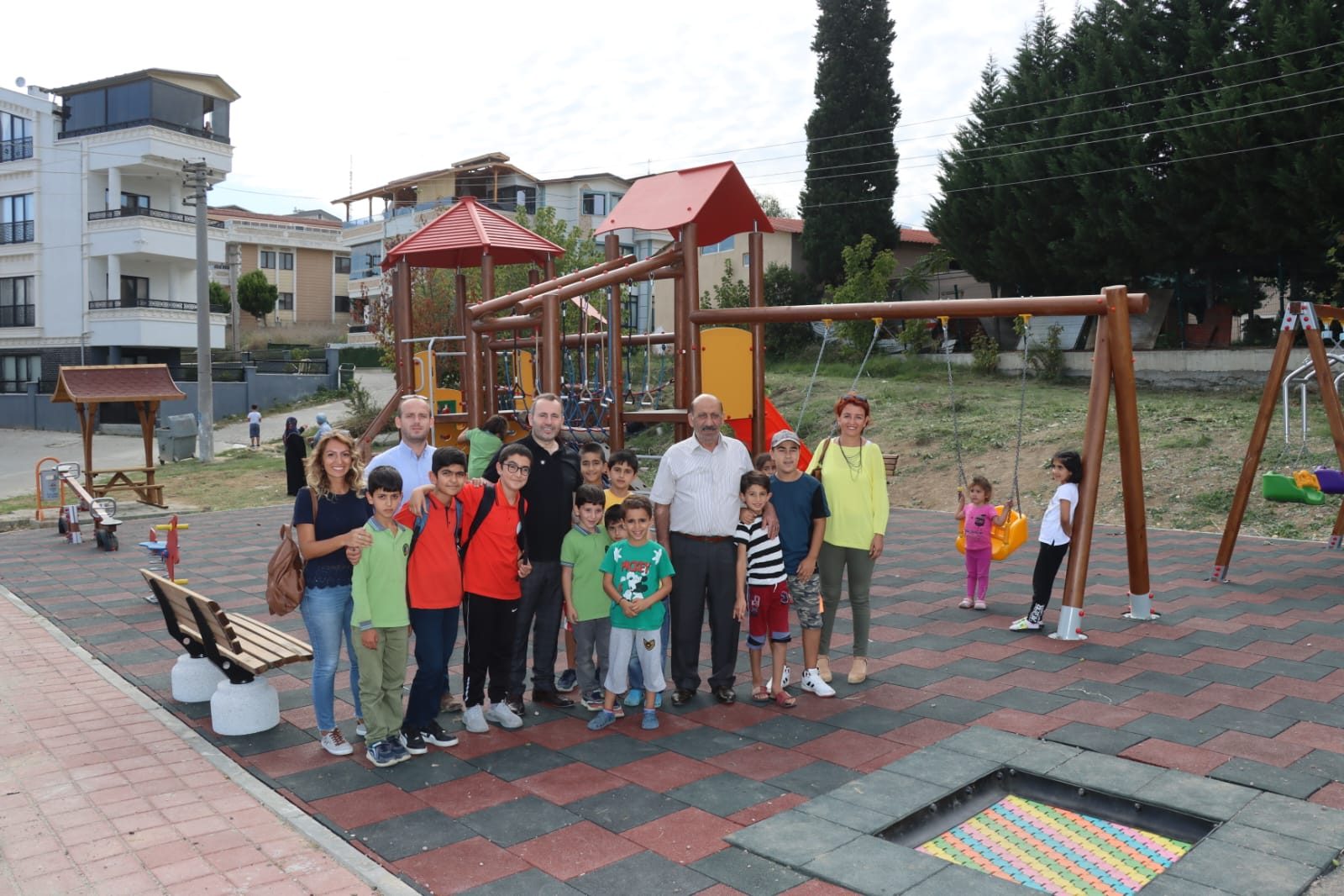 KAZIM KARABEKİR MAHALLESİ MODERN ÇOCUK PARKLARINA KAVUŞTU