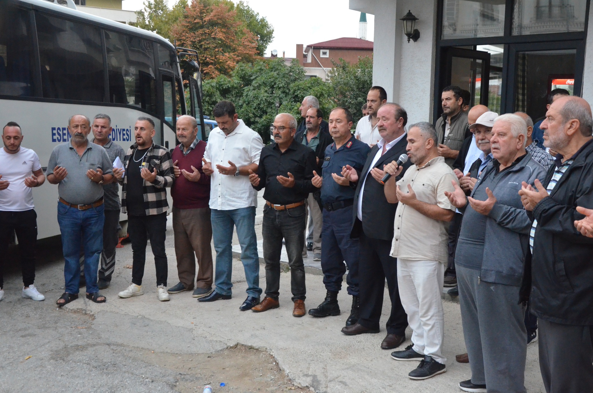 ESENKÖY’DE ÖĞRENCİ SERVİSLERİ BU SENEDE ÜCRETSİZ