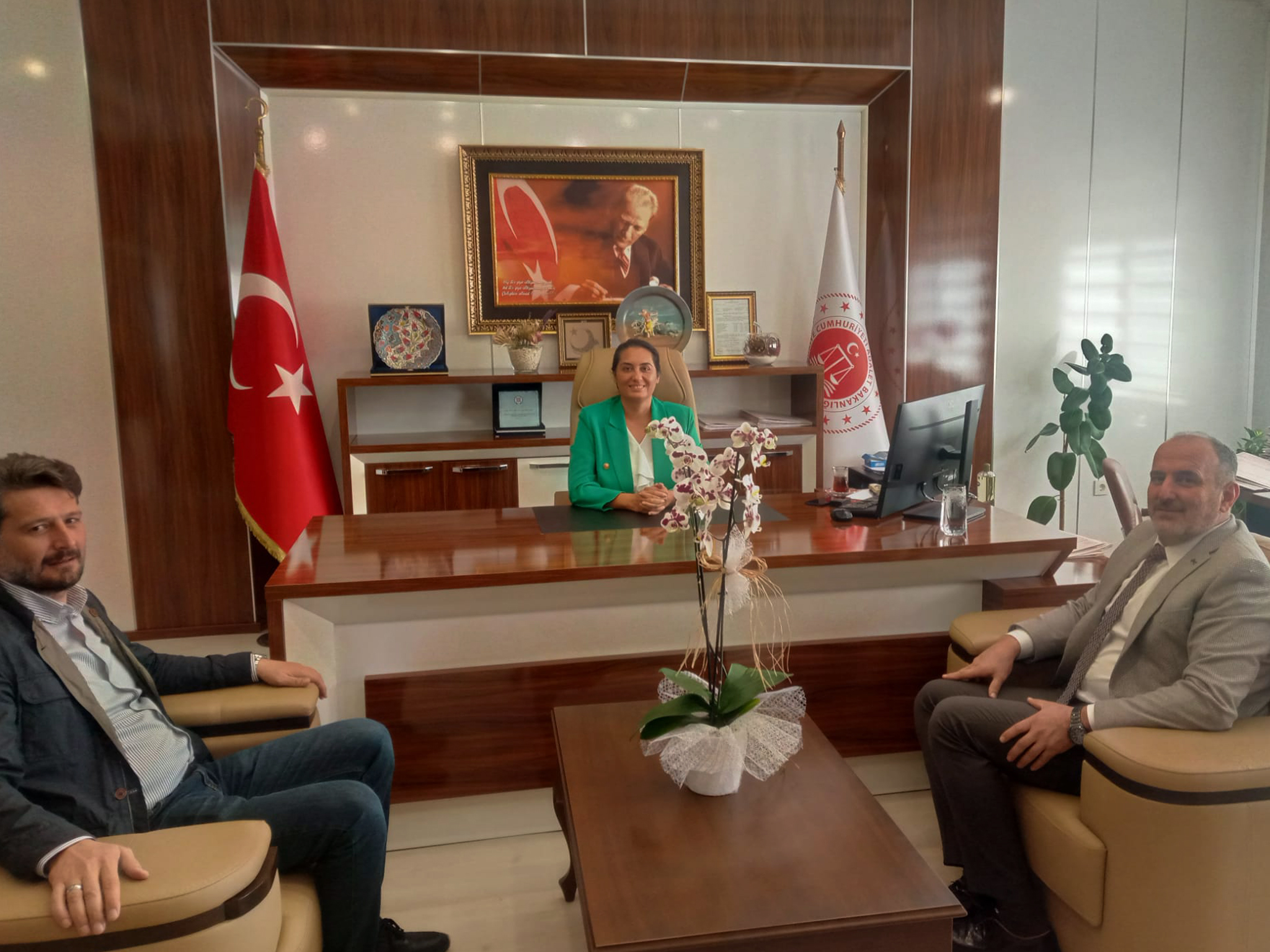 BAŞKAN SOYER’DEN BAŞSAVCI ÖKSÜZ’E, “HAYIRLI OLSUN” ZİYARETİ BAŞKAN SOYER’DEN BAŞSAVCI ÖKSÜZ’E, “HAYIRLI OLSUN” ZİYARETİ