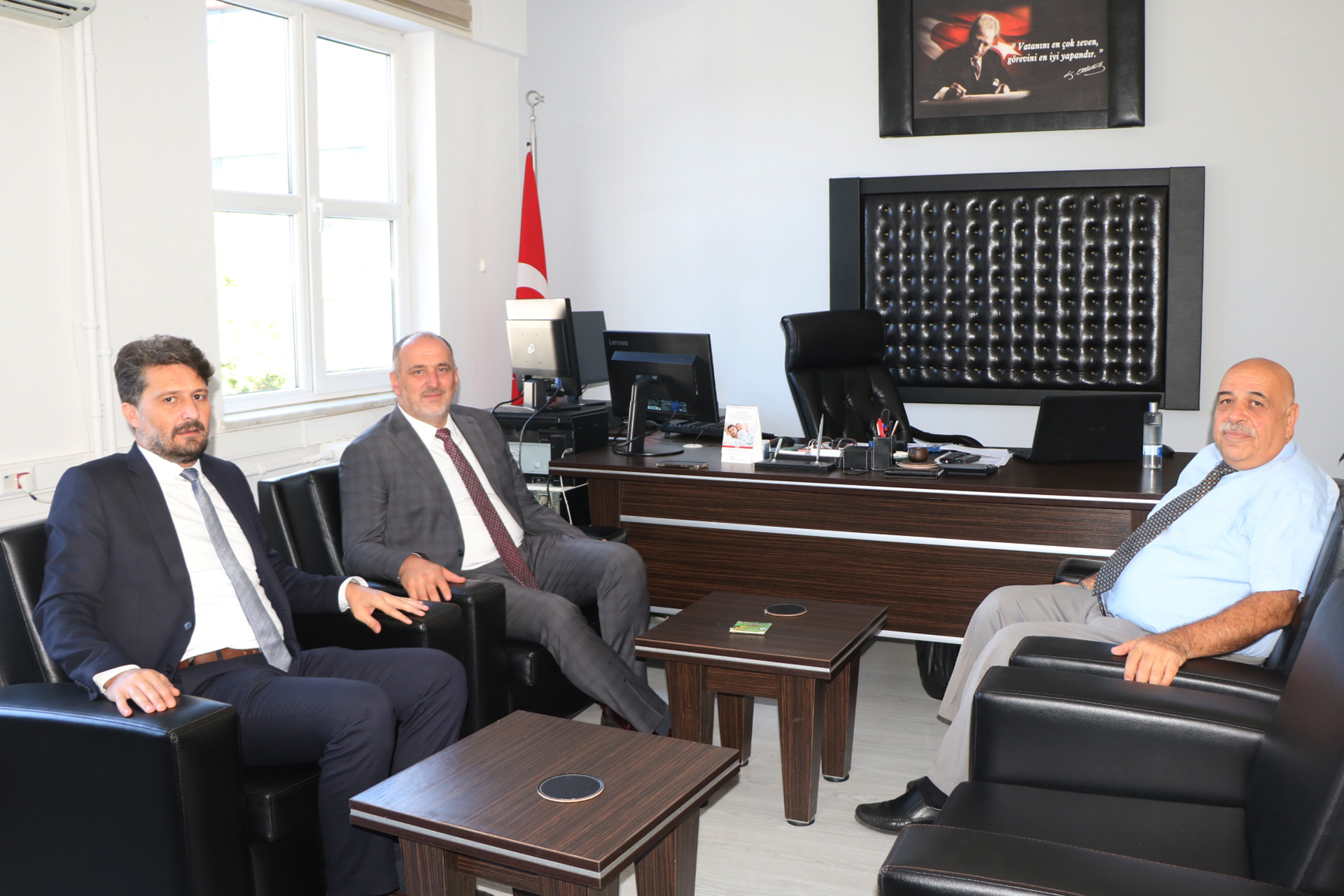 MAL MÜDÜRÜ EKREM ÇANKAYA’YA ZİYARET MAL MÜDÜRÜ EKREM ÇANKAYA’YA ZİYARET