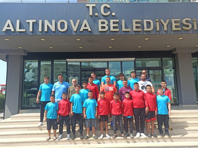 ALTINOVALI PEHLİVANLAR, ELMALI’YA UĞURLANDI ALTINOVALI PEHLİVANLAR, ELMALI’YA UĞURLANDI