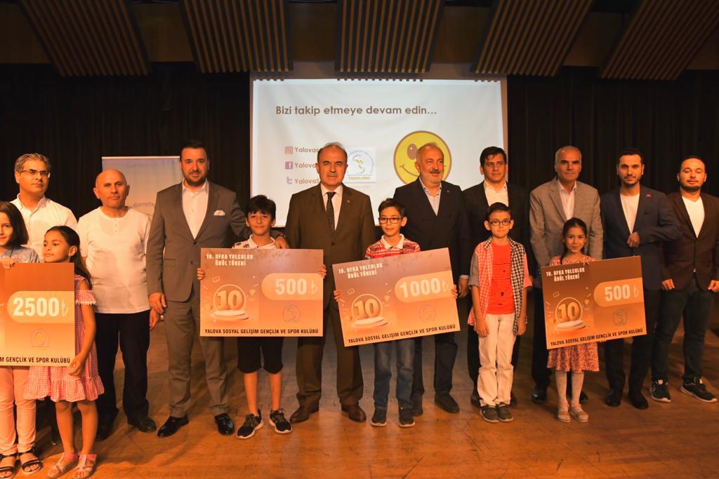 UFKA YOLCULUĞUN ÖDÜLLERİ VERİLDİ UFKA YOLCULUĞUN ÖDÜLLERİ VERİLDİ