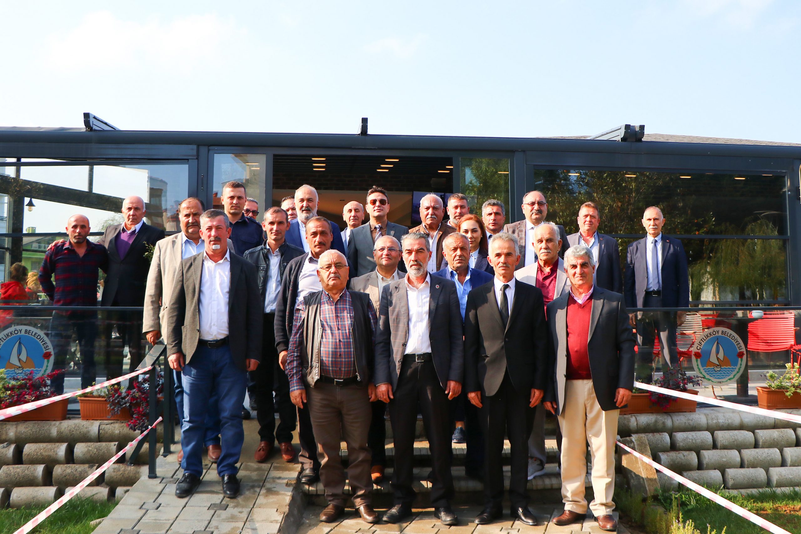 BAŞKAN SİLPAGAR MUHTARLARI AĞIRLADI BAŞKAN SİLPAGAR MUHTARLARI AĞIRLADI