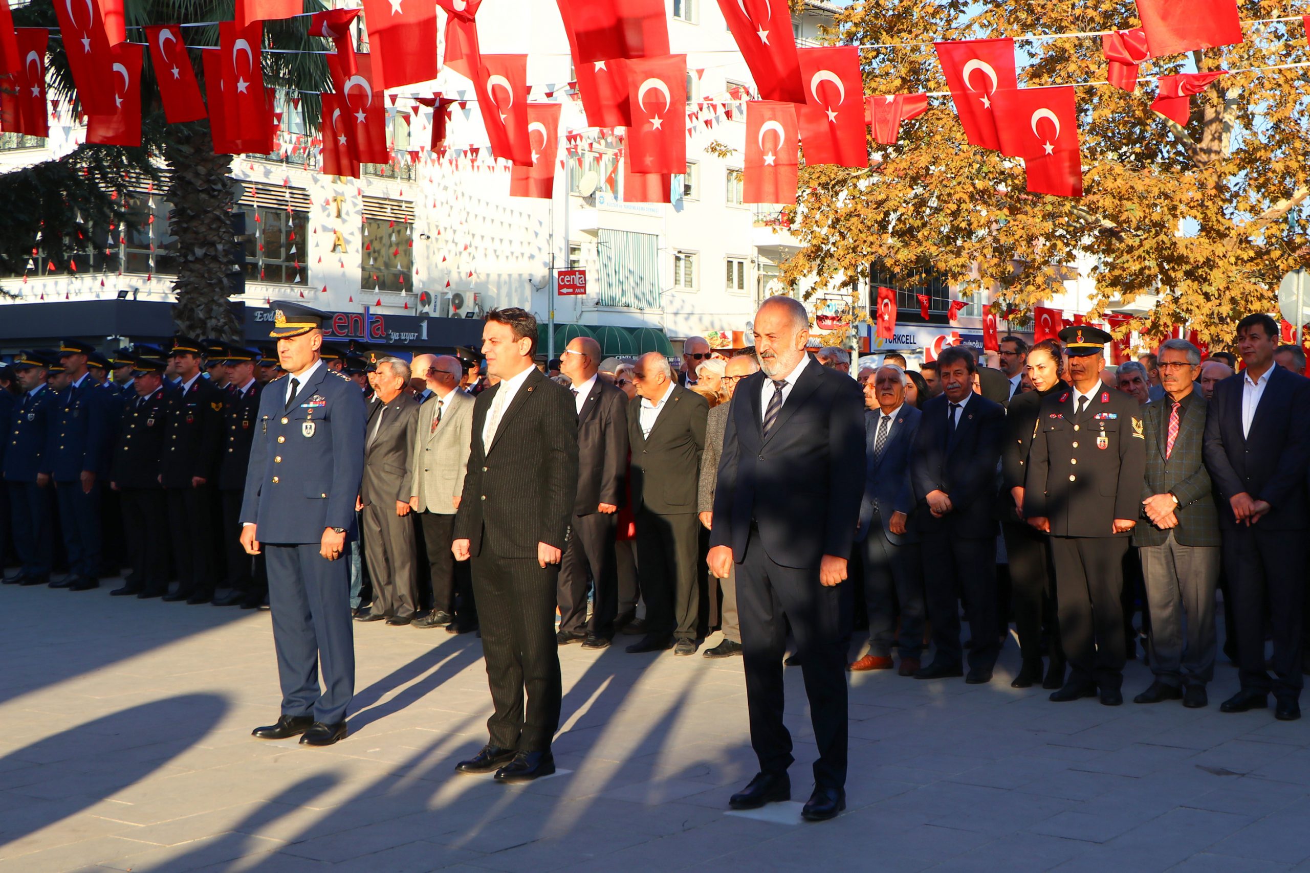 ATATÜRK, 10 KASIM’IN 84. YILDÖNÜMÜNDE ÇİFTLİKKÖY’DE ANILDI