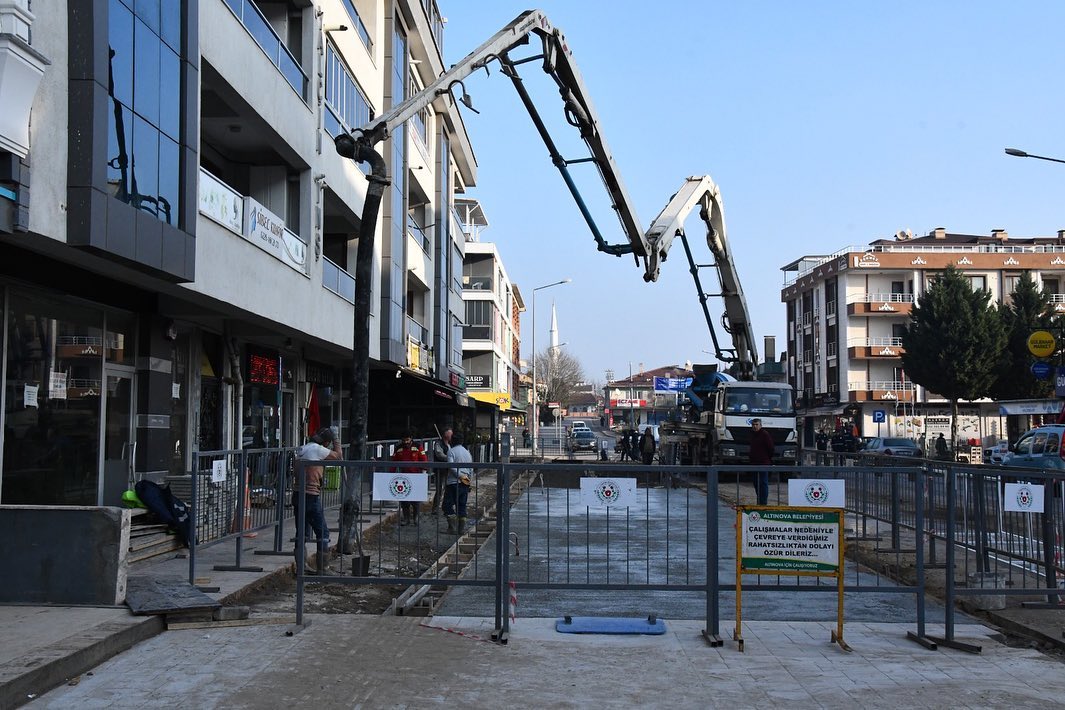 ATATÜRK CADDESİ ALTINOVA’YA ÇOK YAKIŞACAK