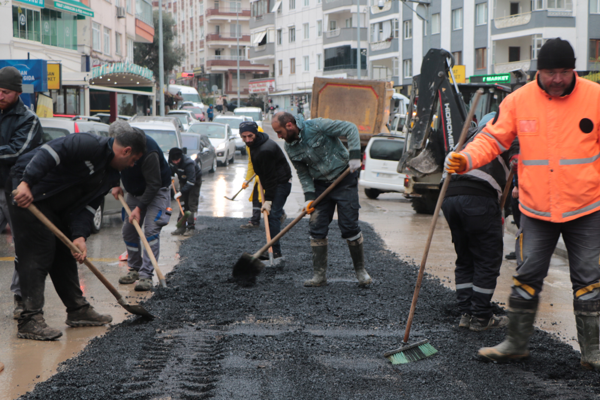 ÇINARCIK GENELİNDE ASFALT ONARIM ÇALIŞMASI