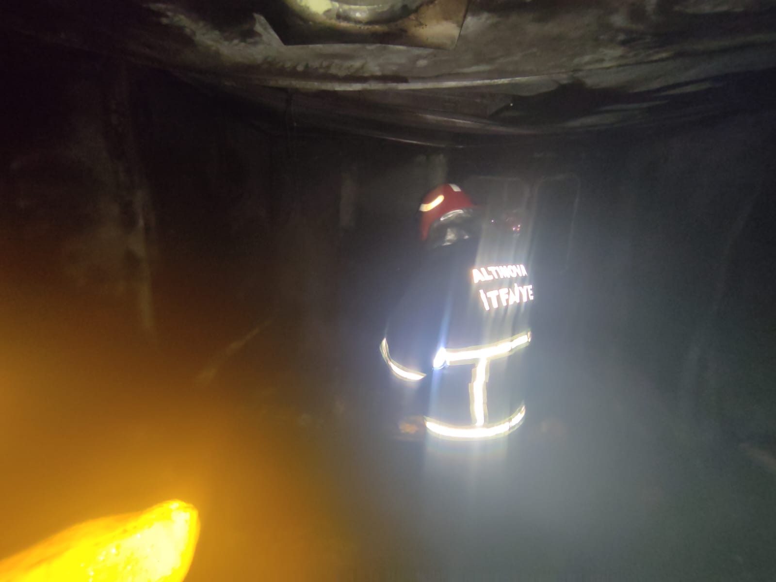 ALTINOVA’DA KORKUTAN YANGIN ALTINOVA’DA KORKUTAN YANGIN