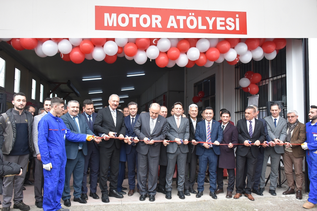 ÇİFTLİKKÖY MESLEKİ VE TEKNİK ANADOLU LİSESİ MOTORLU ARAÇLAR TEKNOLOJİSİ ATÖLYESİ AÇILDI