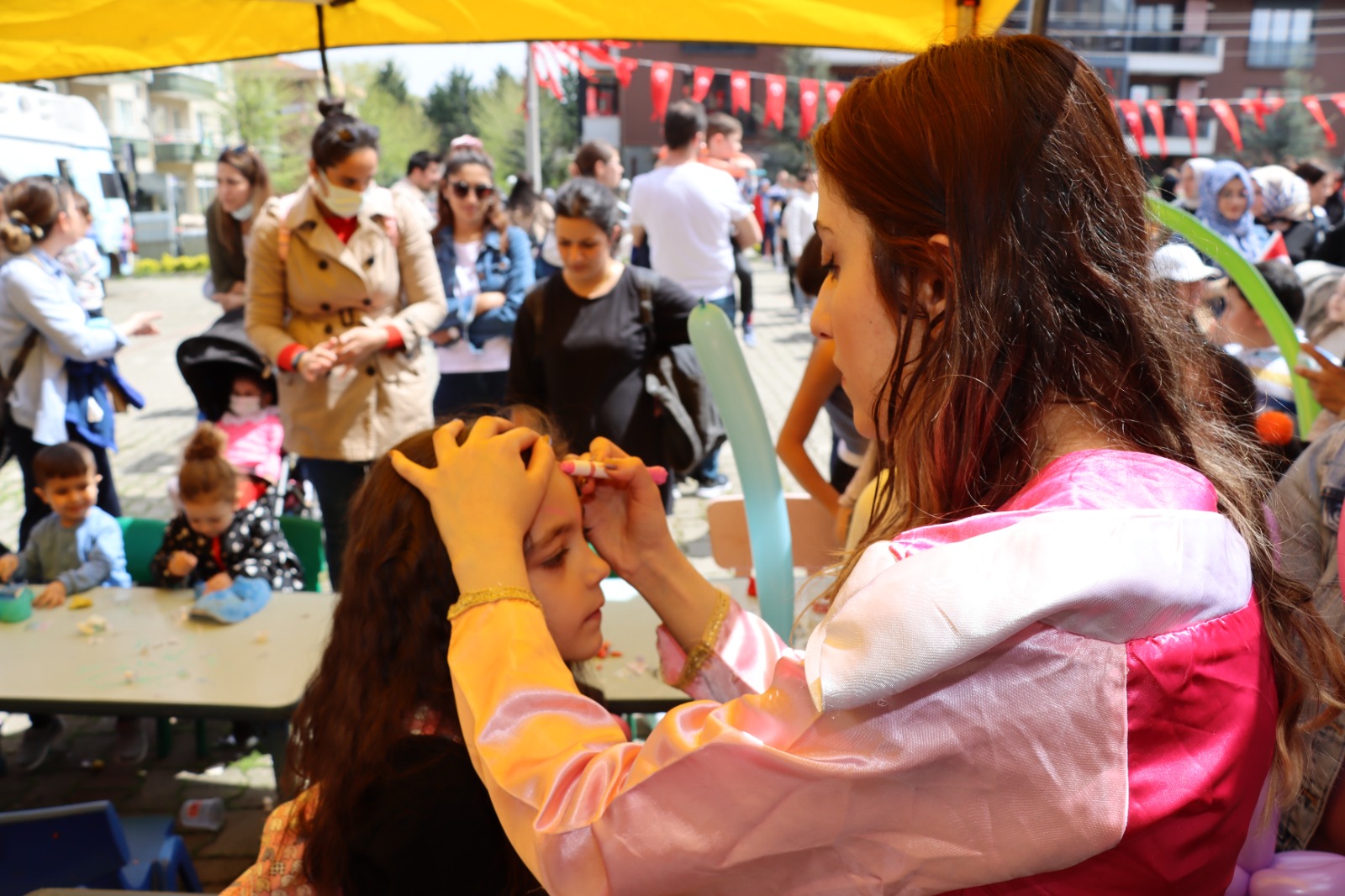 YALOVA BELEDİYESİ İLE 23 NİSAN’DA NEŞE DOLACAK ÇOCUKLAR YALOVA BELEDİYESİ İLE 23 NİSAN’DA NEŞE DOLACAK ÇOCUKLAR