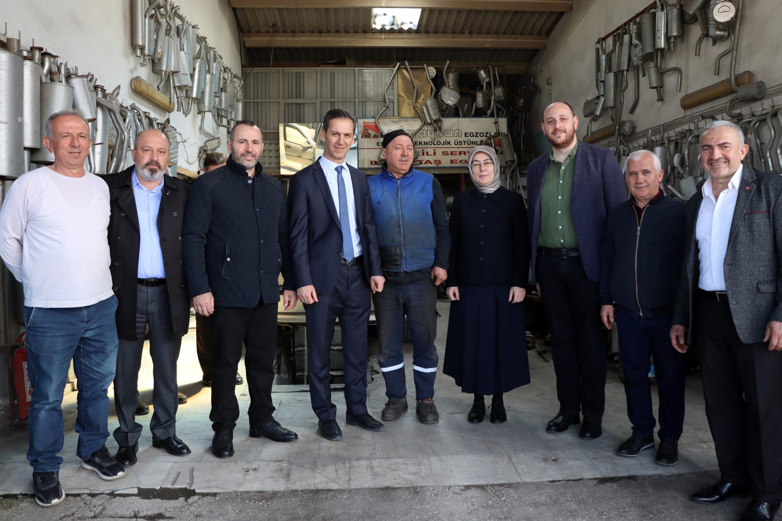 BAŞKAN TUTUK VEKİL ADAYLARIYLA ESNAFI GEZDİ