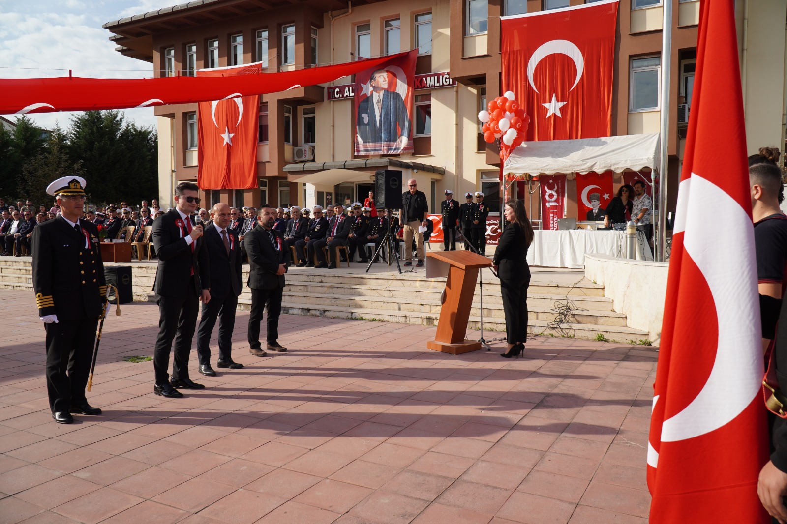 ALTINOVA’DA CUMHURİYET COŞKUSU