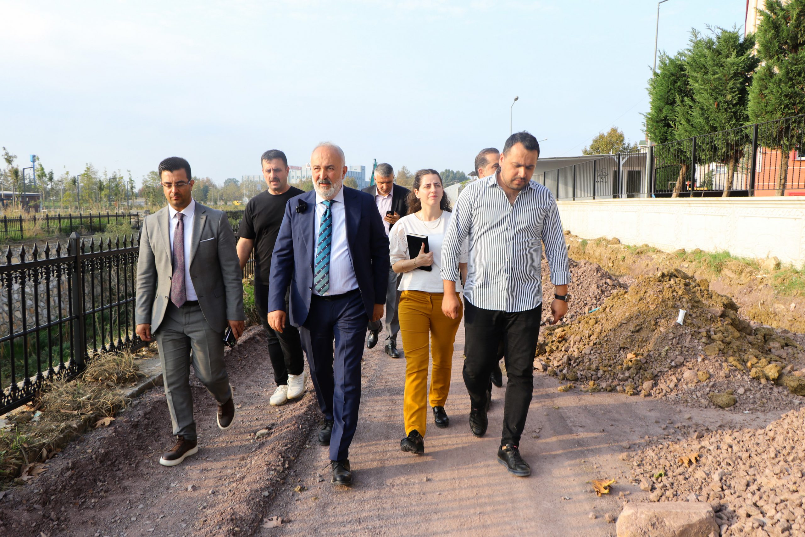 BAŞKAN SİLPAGAR, “ÇİFTLİKKÖY’E 100. YIL YÜRÜYÜŞ YOLU YAKIŞACAK” BAŞKAN SİLPAGAR, “ÇİFTLİKKÖY’E 100. YIL YÜRÜYÜŞ YOLU YAKIŞACAK”