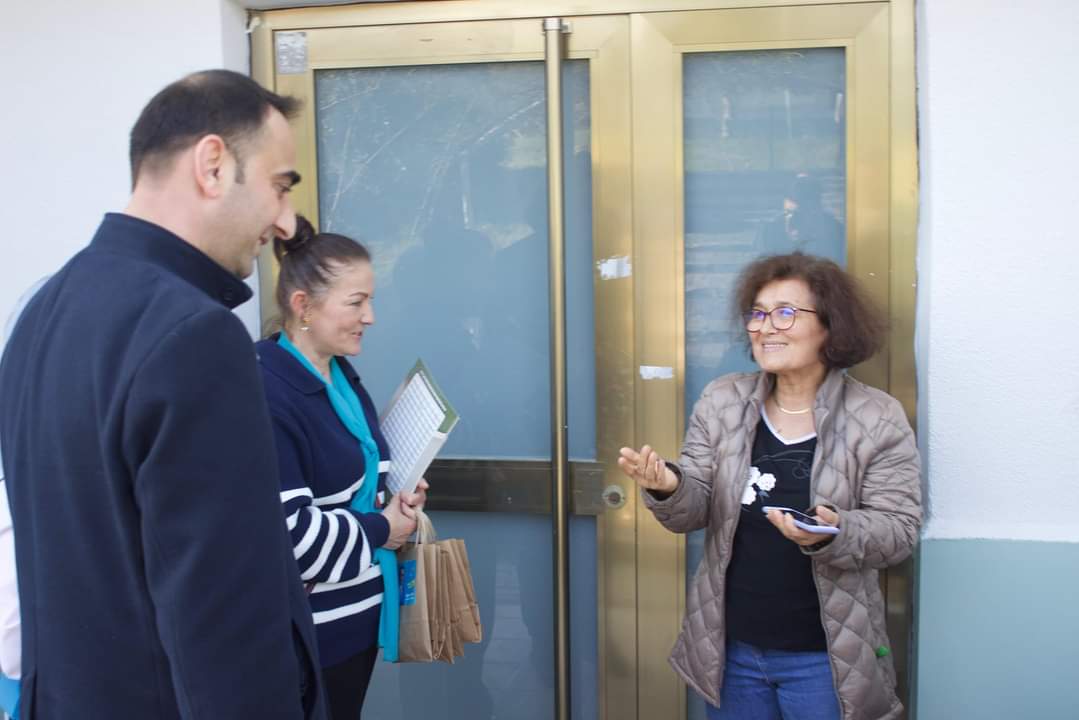 MUSTAFA YURT, SIKMADIK EL BIRAKMIYOR MUSTAFA YURT, SIKMADIK EL BIRAKMIYOR