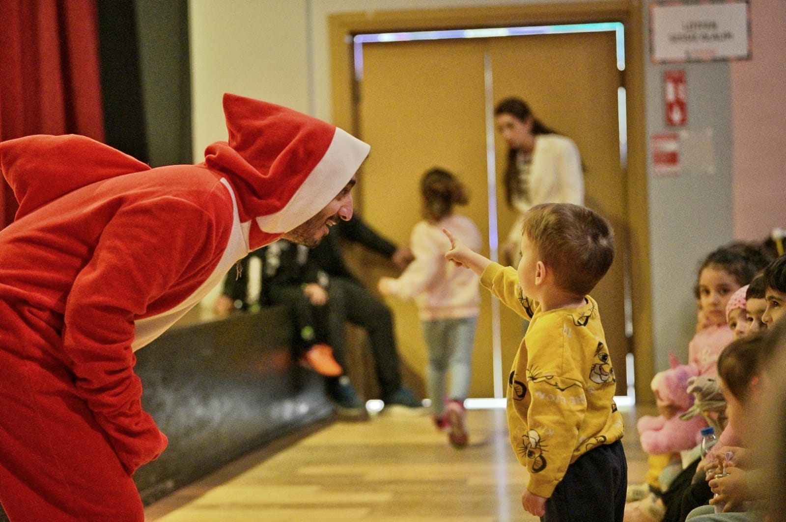 ÇOCUKLAR GÖNÜLLERİNCE EĞLENDİLER ÇOCUKLAR GÖNÜLLERİNCE EĞLENDİLER