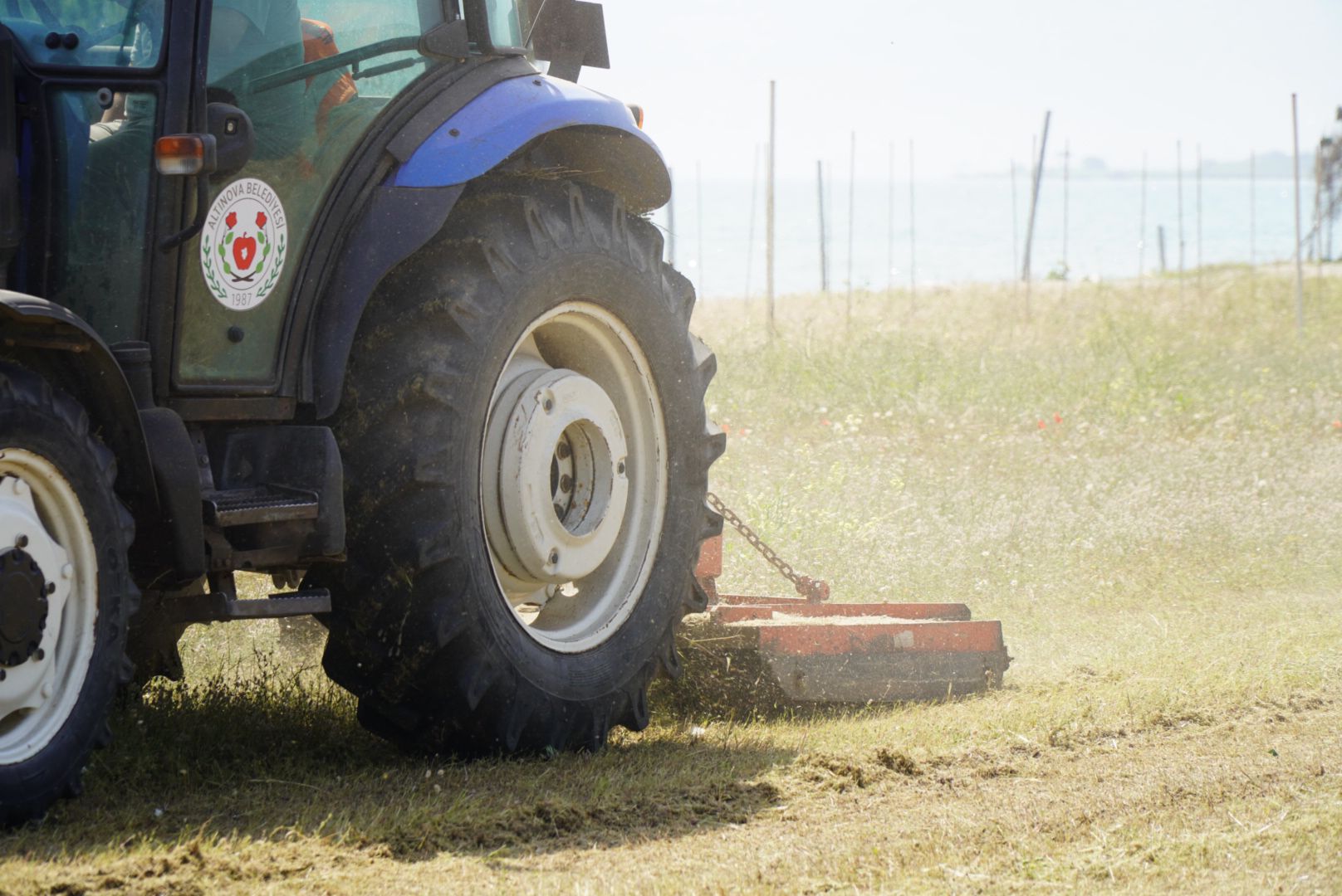 ALTINOVA’DA VATANDAŞLARIN TALEBİ GERİ ÇEVRİLMEDİ ALTINOVA’DA VATANDAŞLARIN TALEBİ GERİ ÇEVRİLMEDİ