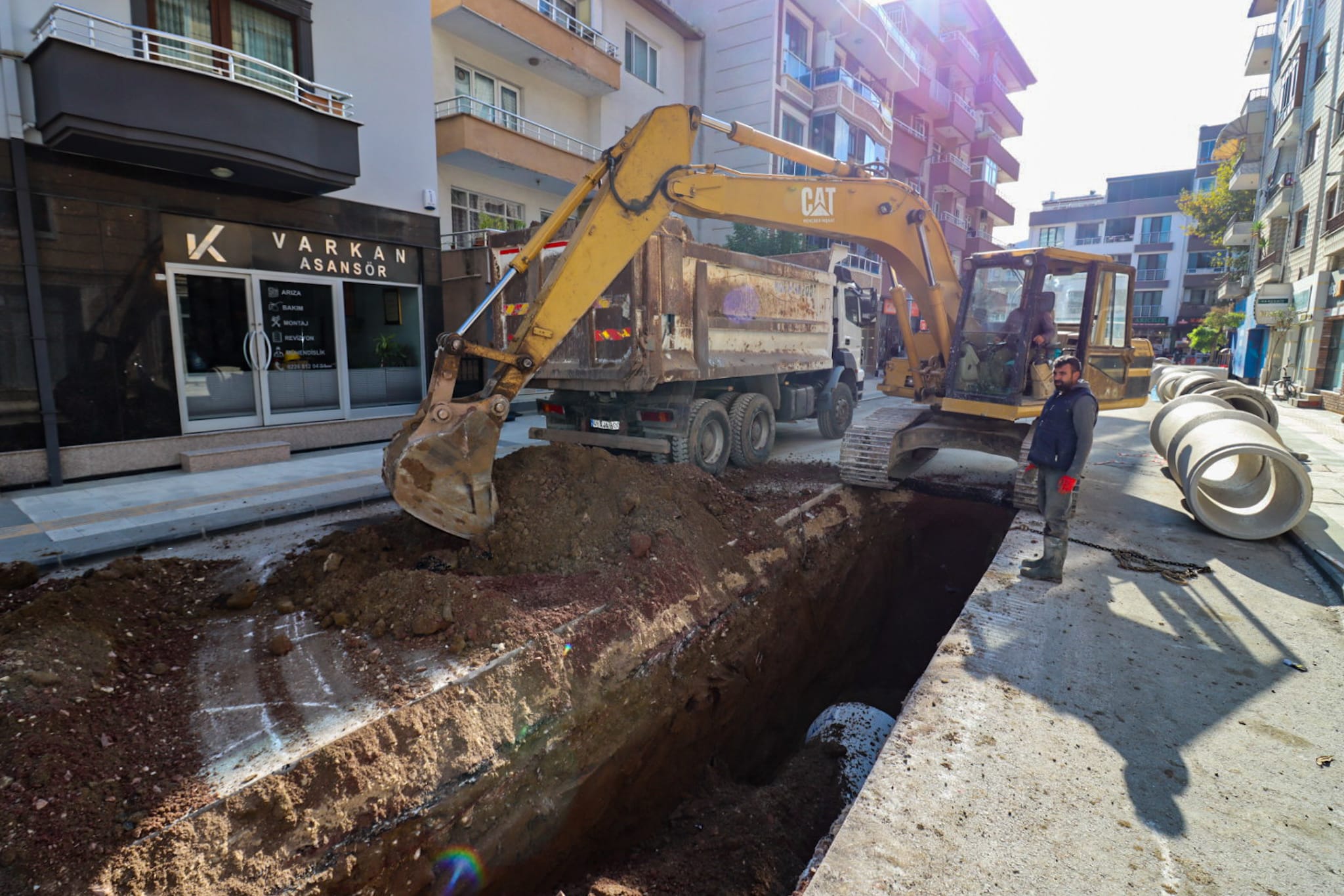 ÇALIŞMALARDA MİMAR SİNAN CADDESİ’NE KADAR İLERLENDİ