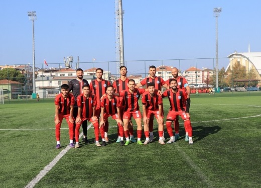 ÇİFTLİKKÖY BELEDİYESPOR SÜPER AMATÖR’E 5-1 GALİBİYETLE BAŞLADI