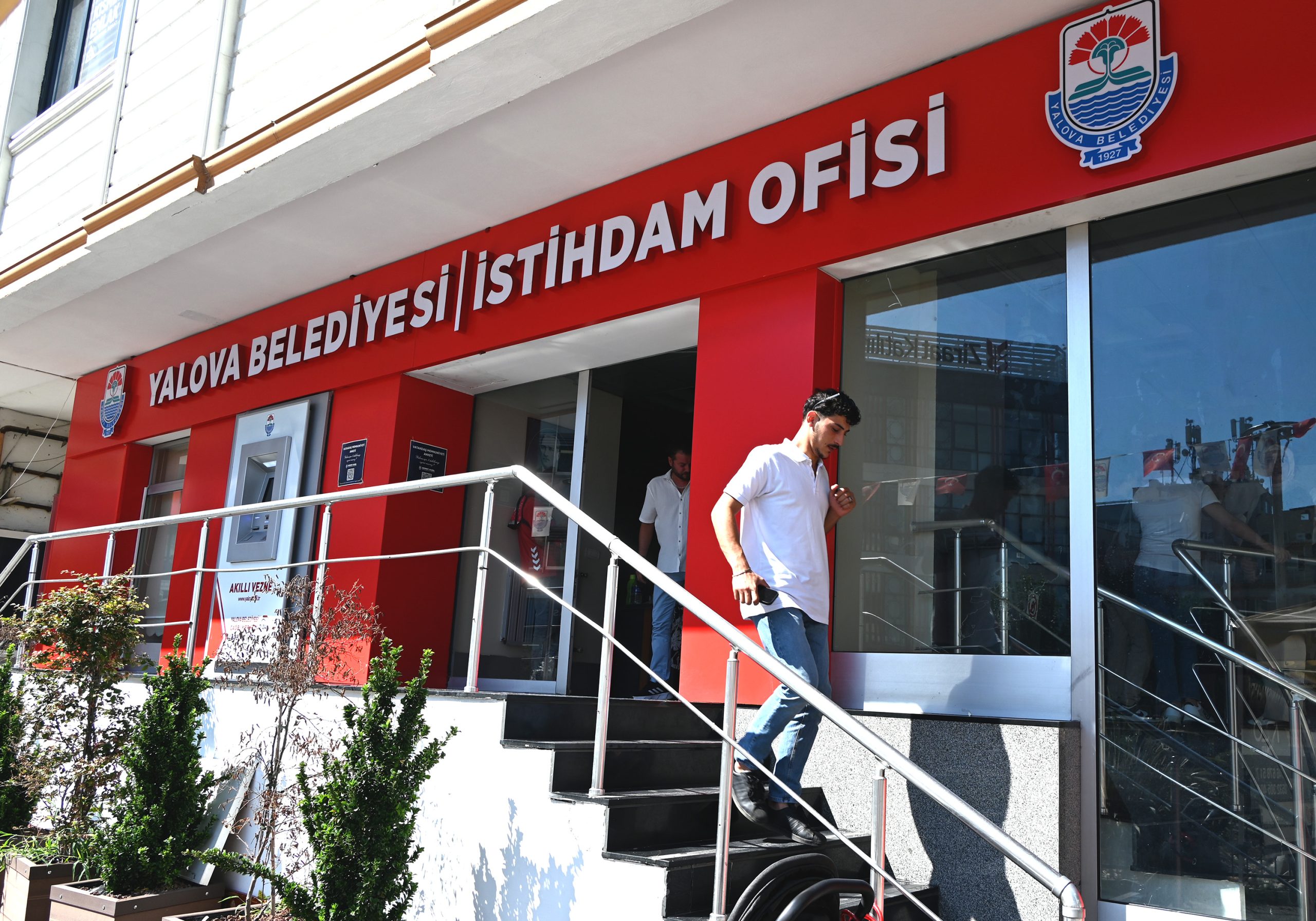 YALOVA BELEDİYESİ İSTİHDAM OFİSİ 136 KİŞİYİ İŞ SAHİBİ YAPTI