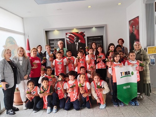 YALOVA BELEDİYESİ’NDEN ÇOCUKLARA DOĞA SEVGİSİ AŞILANIYOR YALOVA BELEDİYESİ’NDEN ÇOCUKLARA DOĞA SEVGİSİ AŞILANIYOR