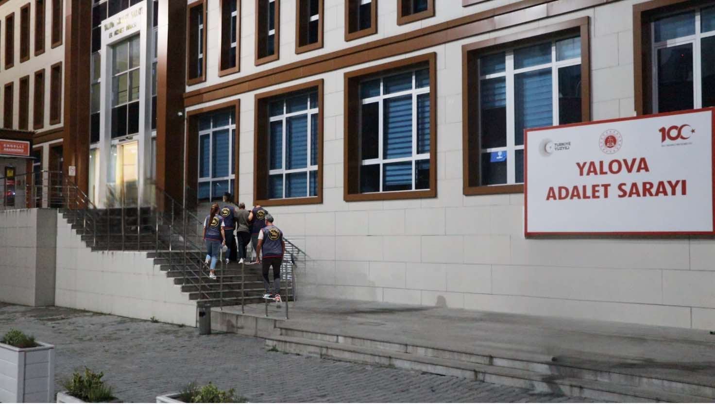 Kayıp Gencin Arkadaşı Canlı Yayında Gözaltına Alındı