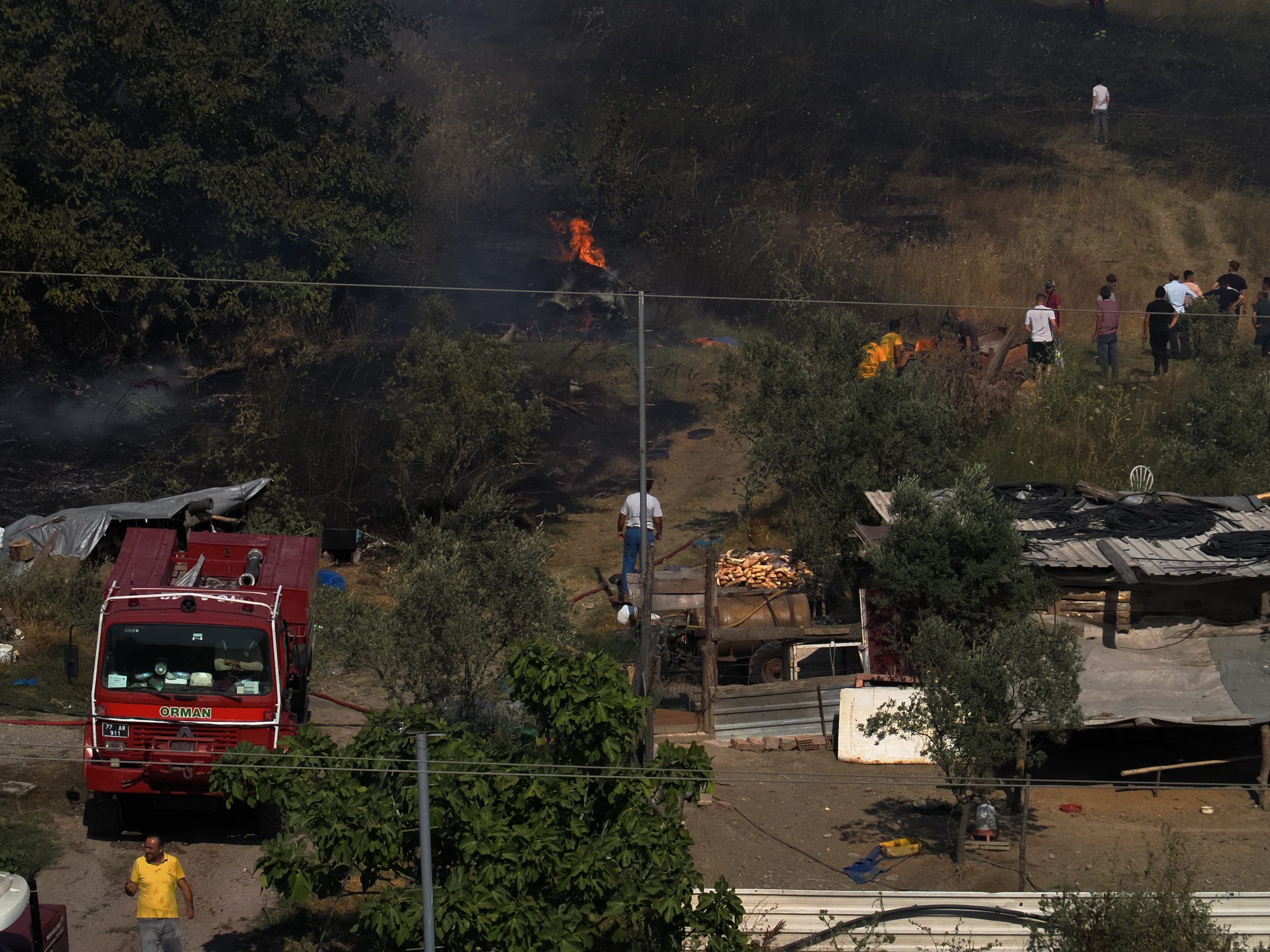Yalova Kılıç Köyü’nde Kırsal Arazi Yangını Korkuttu
