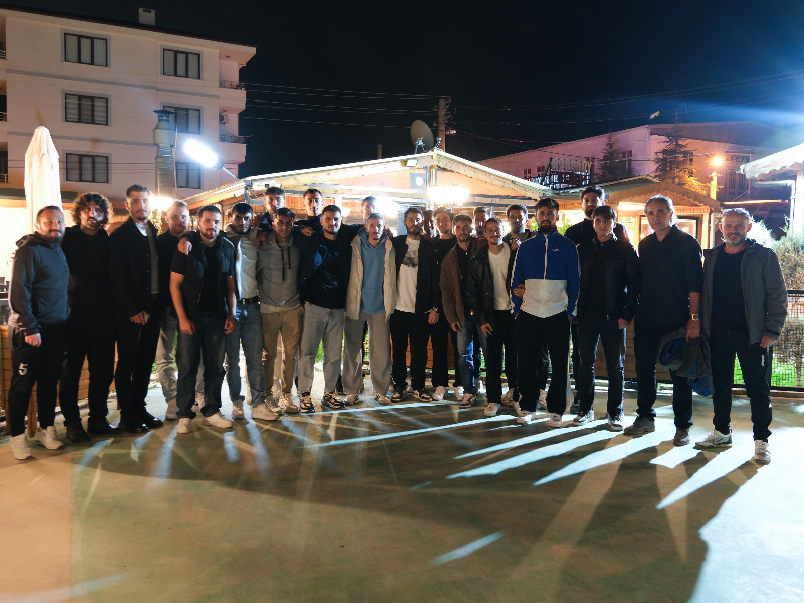 ÇİFTLİKKÖY BELEDİYESPOR MORAL YEMEĞİNDE BULUŞTU ÇİFTLİKKÖY BELEDİYESPOR MORAL YEMEĞİNDE BULUŞTU